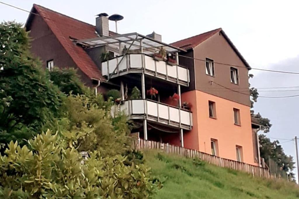 Schoene Und Ruhige Ferienwohnung In Ottendorf Зебниц Экстерьер фото
